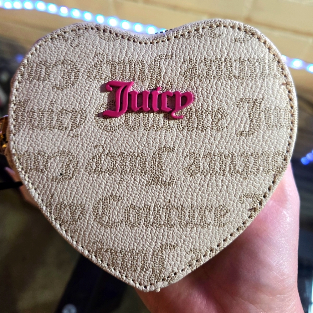 Juicy Couture Can't Tame Her Heart Zip Around Wristlet